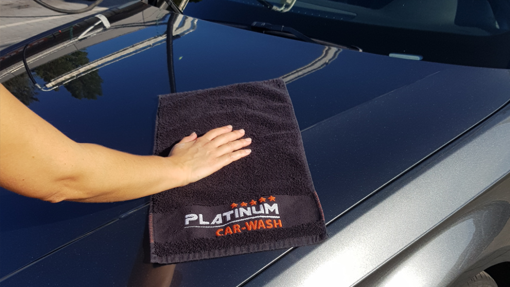 Platinum_car_wash_essuie_de_finition2_galerie_photo